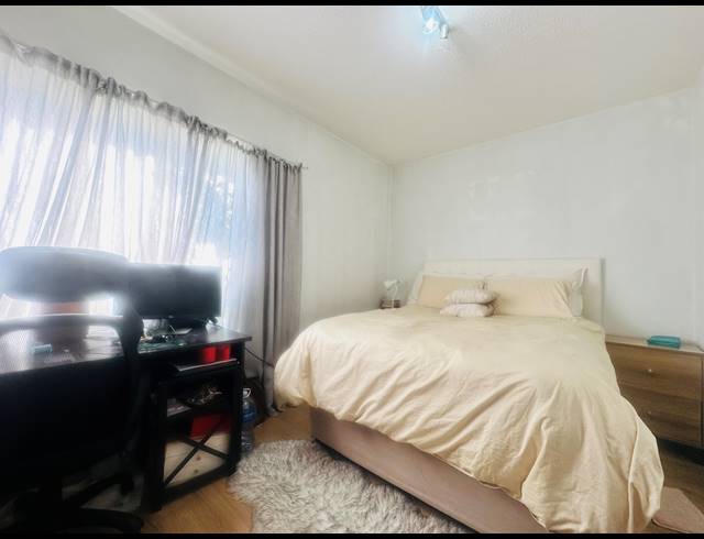 2 BEDROOM APARTMENT TO LET IN FOURWAYS